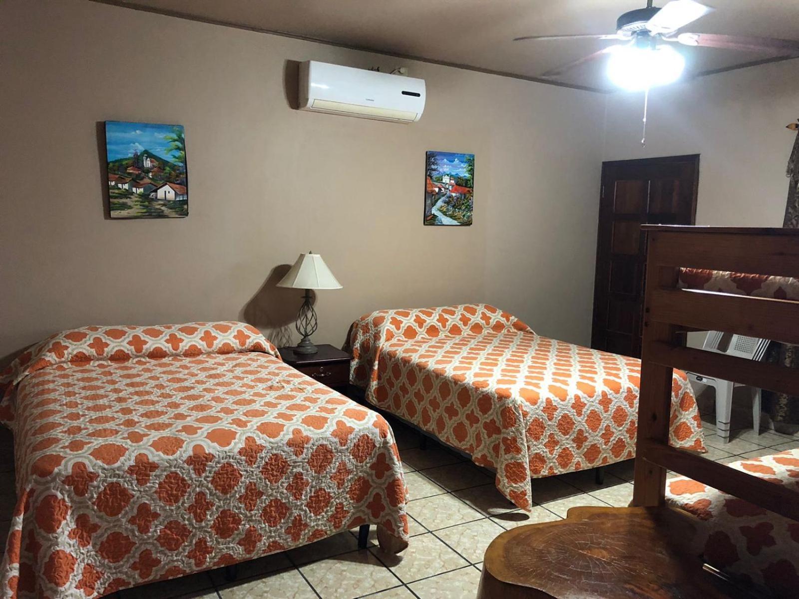 Hotel La Escalinata Copan Room photo